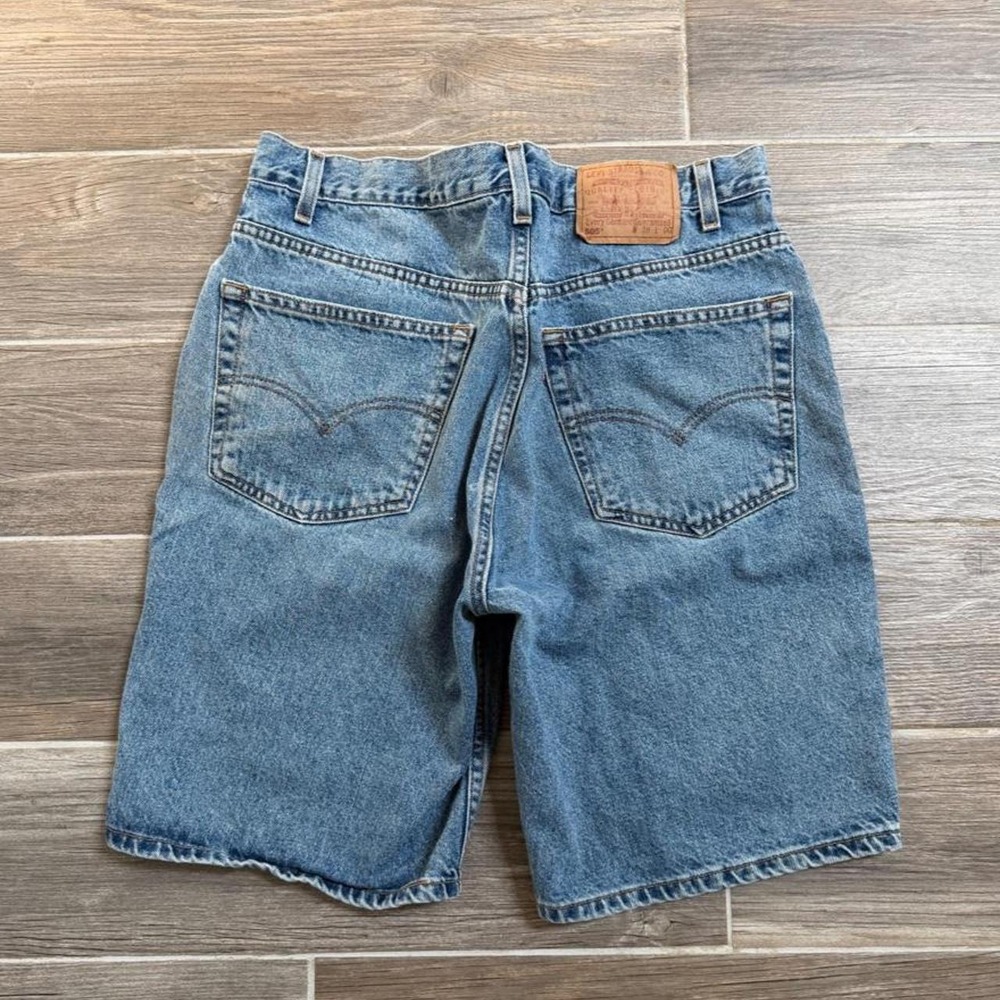 Vintage 90s Levi's 505 blue denim shorts size 34"